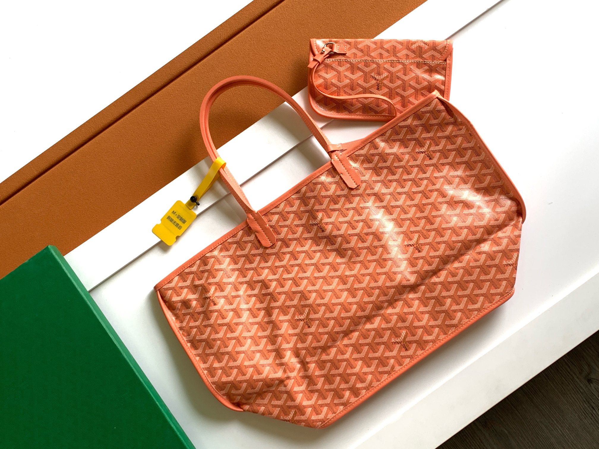 Goyard ANJOR  8017 (orange)