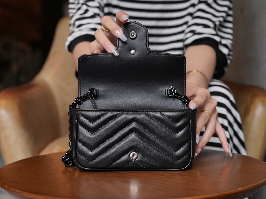 T&uacute;i X&aacute;ch Nữ GG Marmont 699757 M&agrave;u Đen 