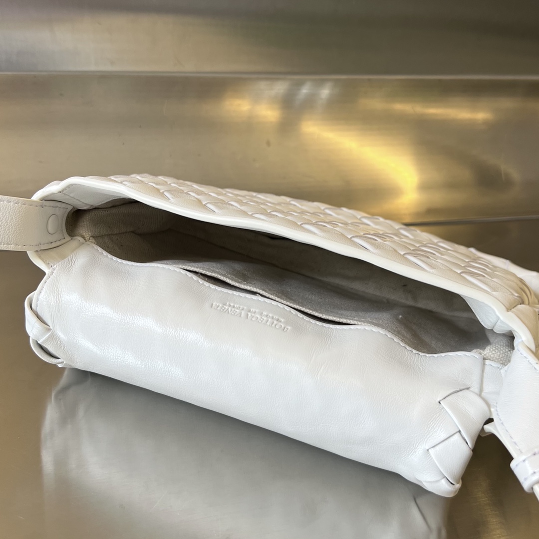 Túi xách nữ bottega veneta màu trắng 755659