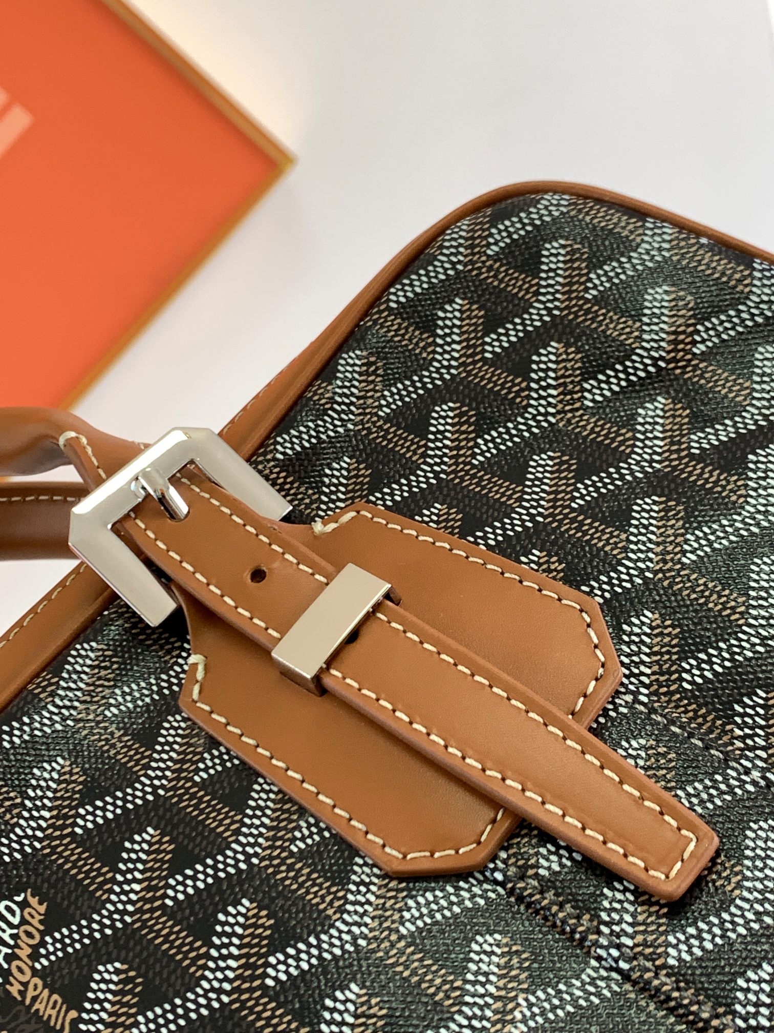 Goyard Ambassade 1100 (brown)