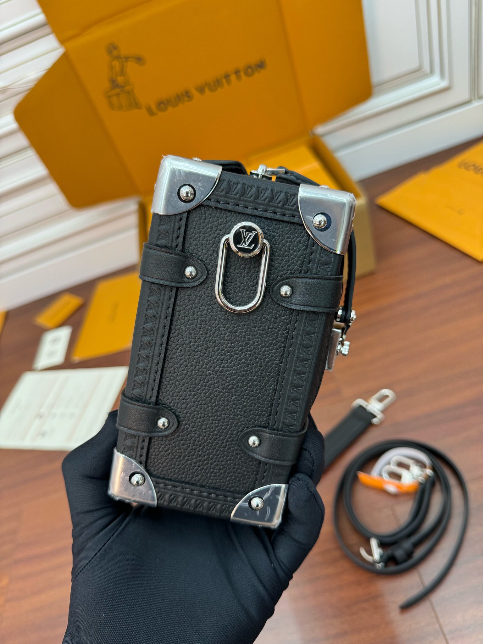 Sac Side Trunk MM  M25160