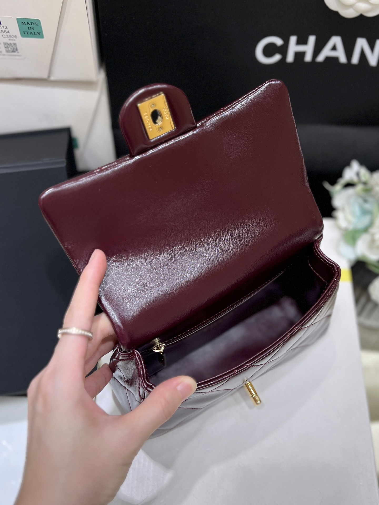 T&uacute;i X&aacute;ch Chanel 24B Mini Flap with Top Handle M&agrave;u Đỏ Đ&ocirc; AS5032 