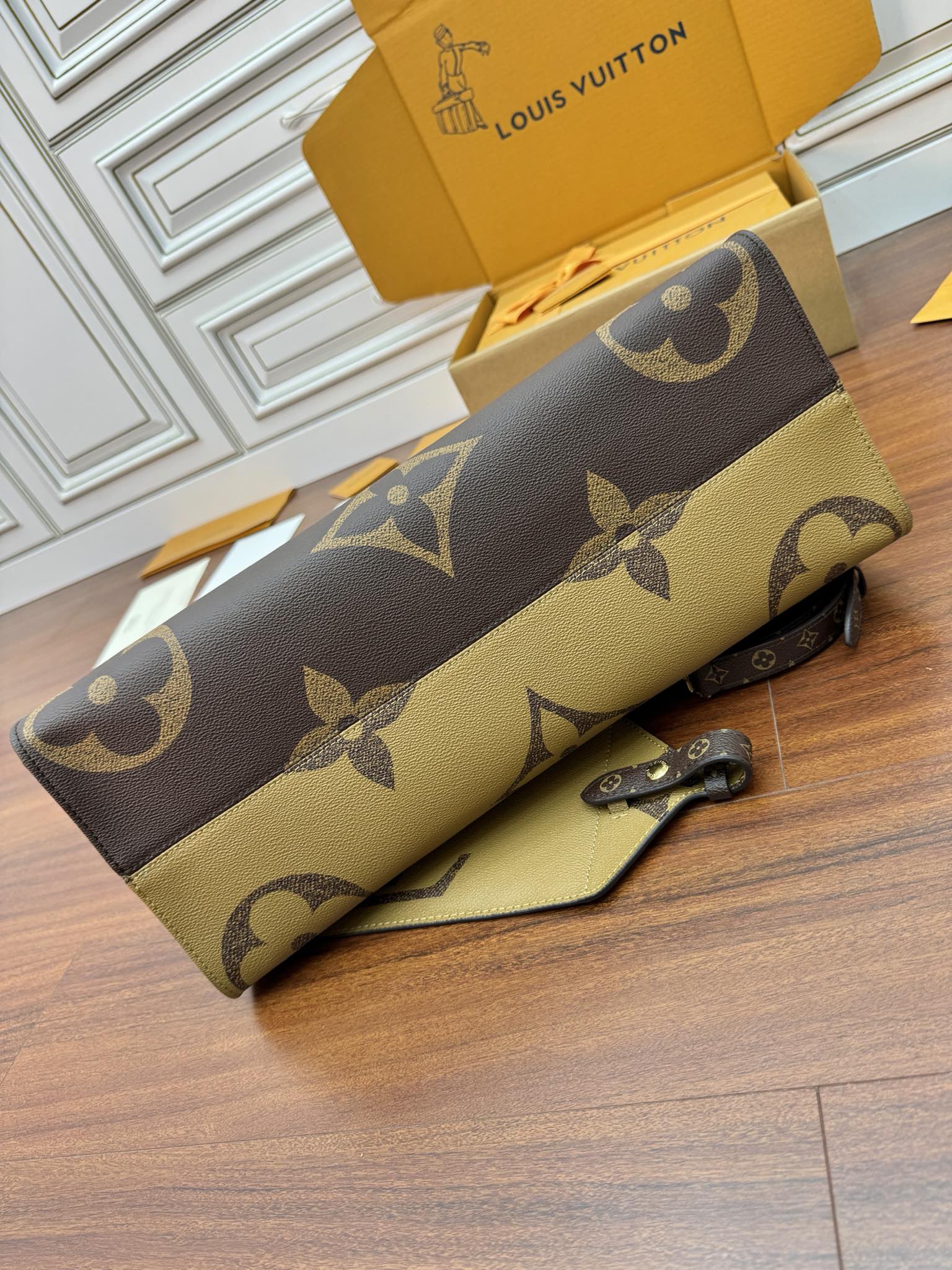 Cabas OnTheGo Voyage   M46823