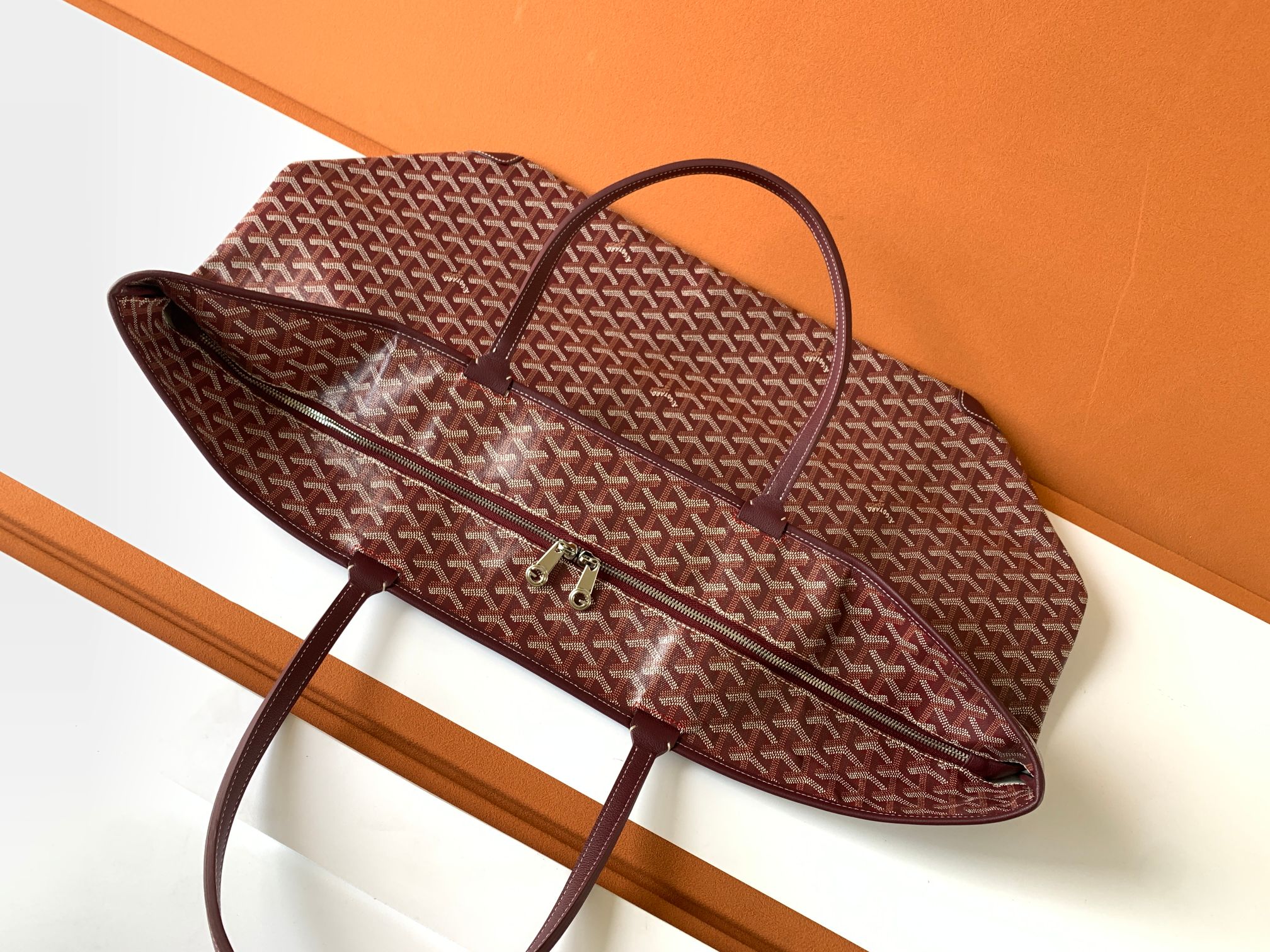 Túi xách Goyard 8022850 màu đỏ đô
