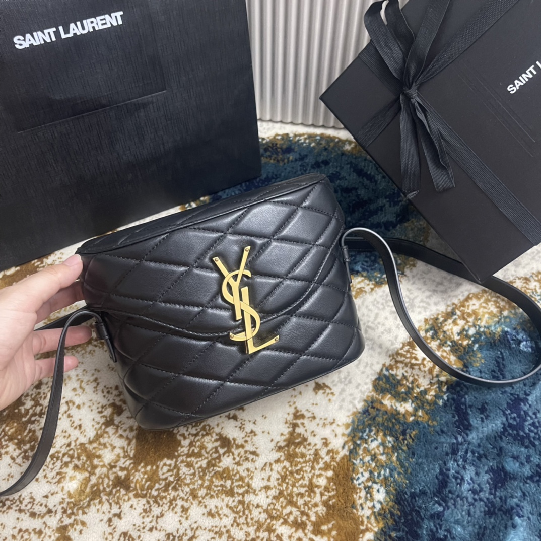 Túi xách YSL June Box màu đen 710080