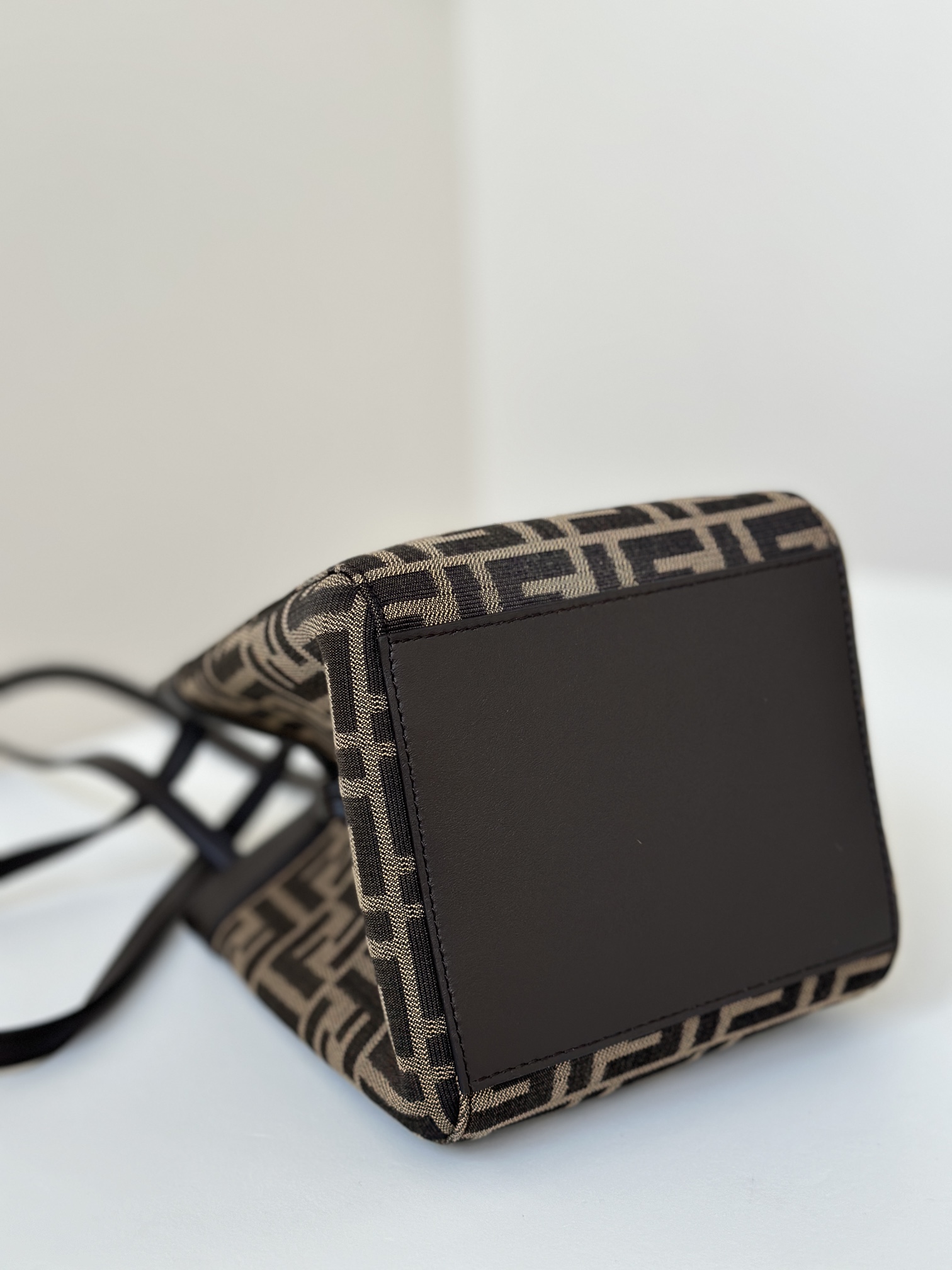 TÚI XÁCH NỮ FENDI 8626s