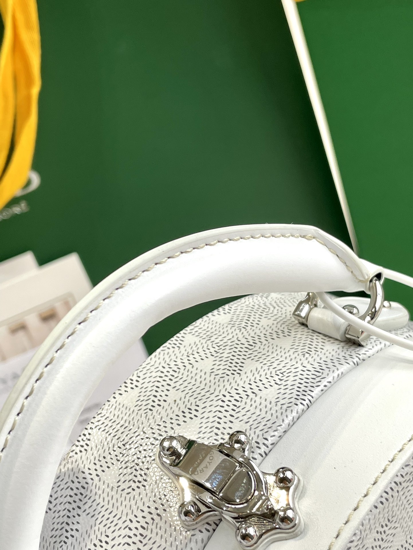 Goyard Alto 8115 (white)