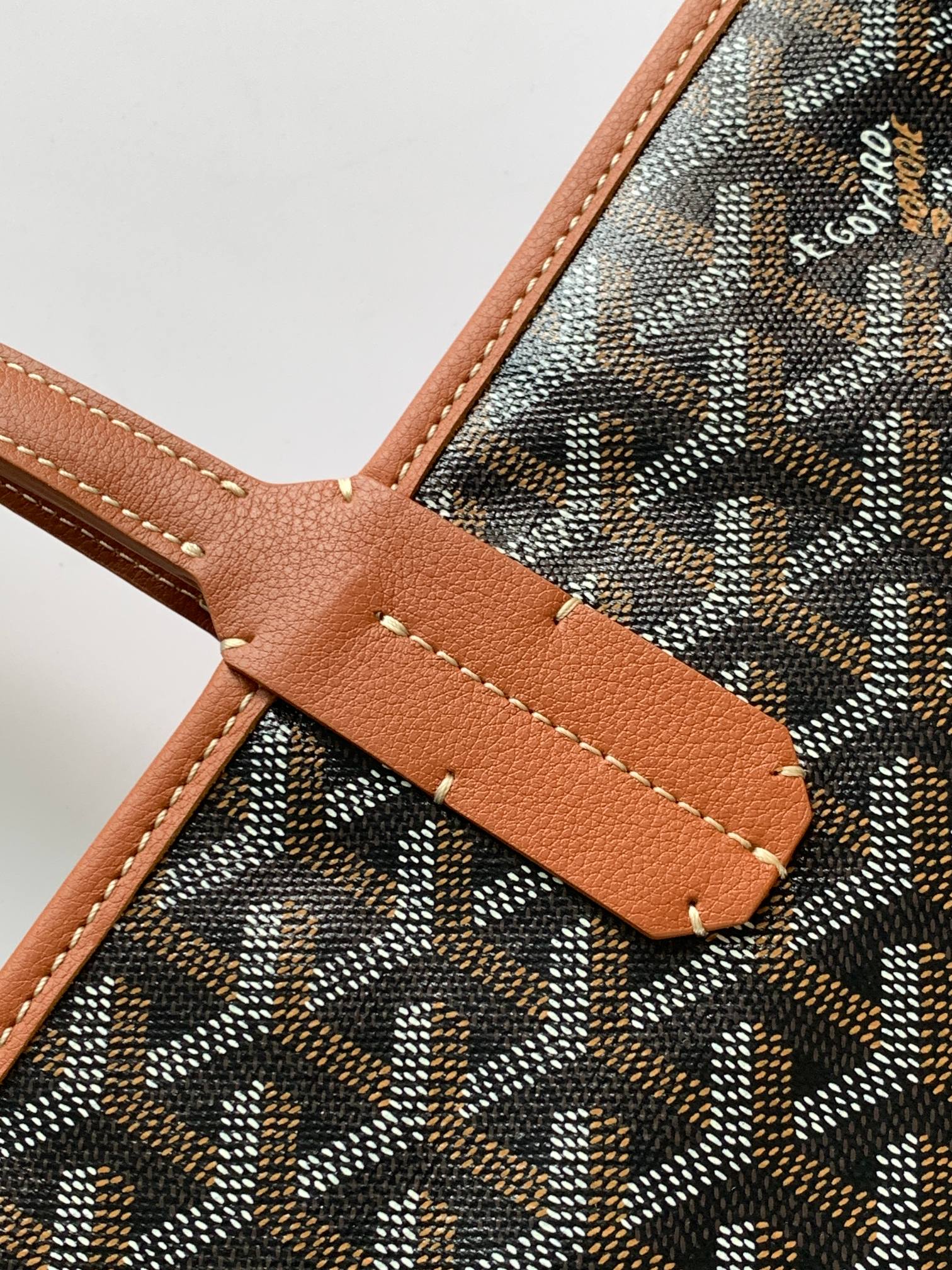 Túi xách Goyard 8022850 màu nâu
