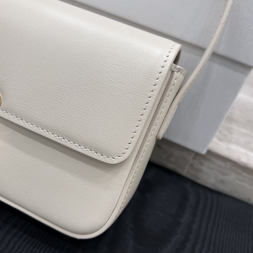 T&uacute;i X&aacute;ch Celine Nữ Claude 194143 M&agrave;u Trắng 