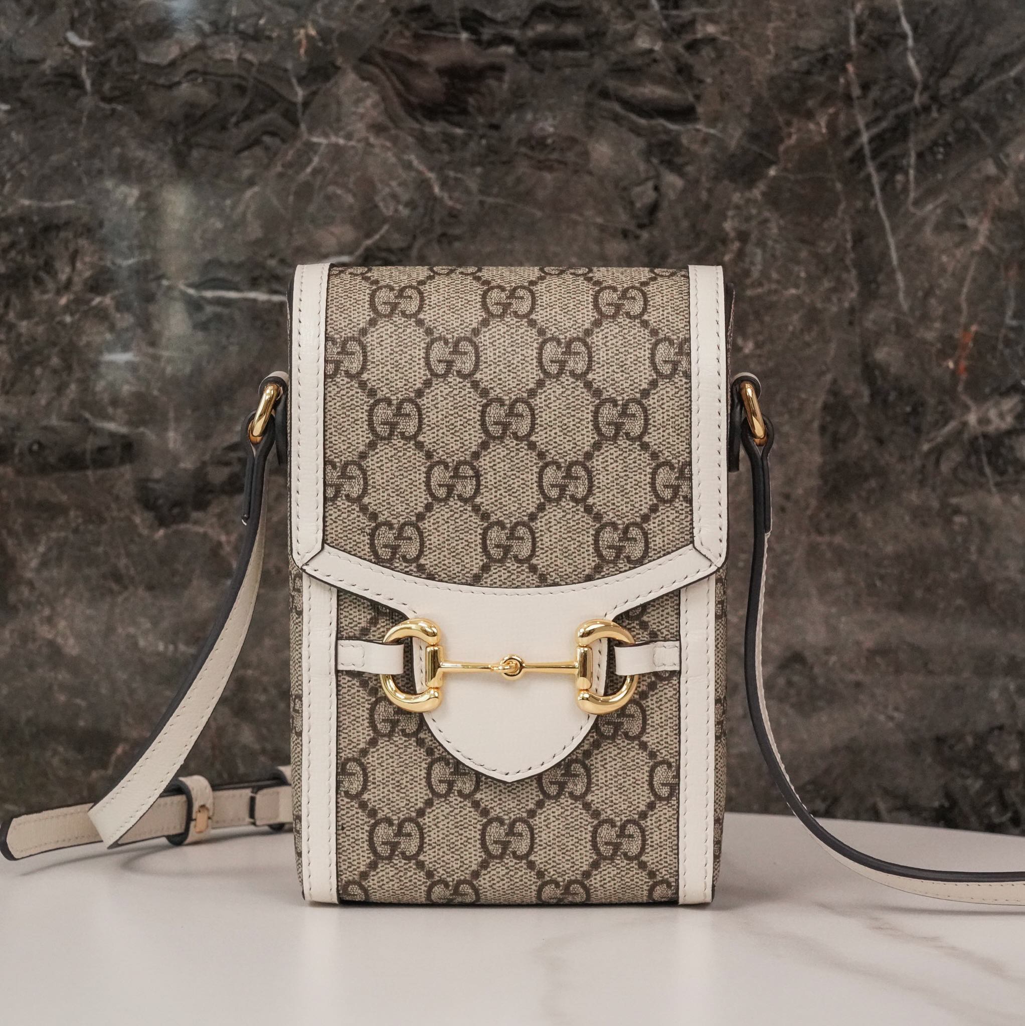 Mini sac Gucci 1955 détail Mors  625615  (logo white)