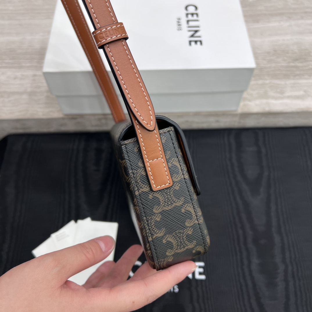 T&uacute;i X&aacute;ch Celine Nữ 194142 Logo Celine