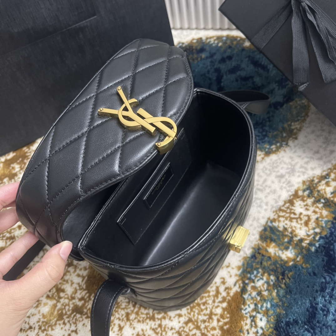 Túi xách YSL June Box màu đen 710080