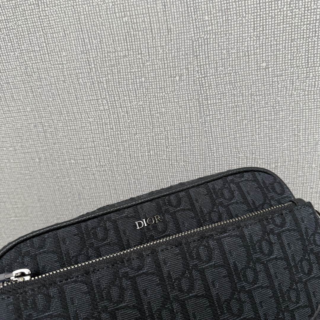 Túi xách Dior Oblique màu đen 9204