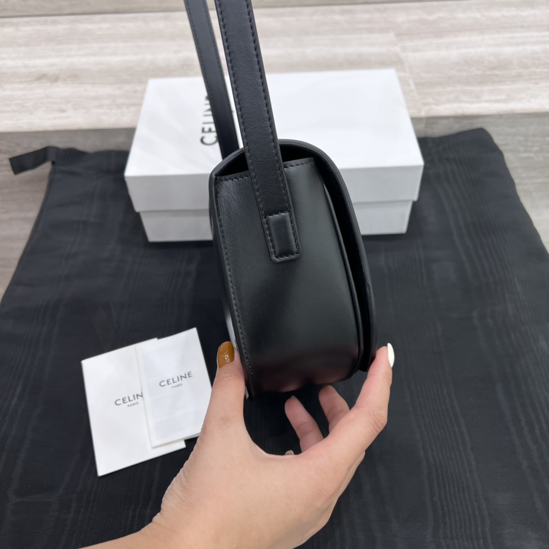 T&uacute;i X&aacute;ch Nữ Folco Cuir Triomphe 198263 M&agrave;u Đen 