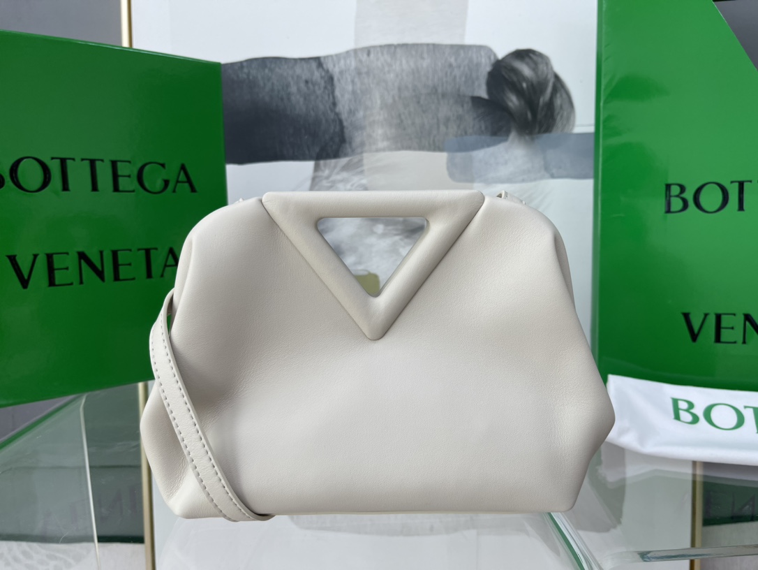Bottega Veneta Poin  6908 Màu Trắng