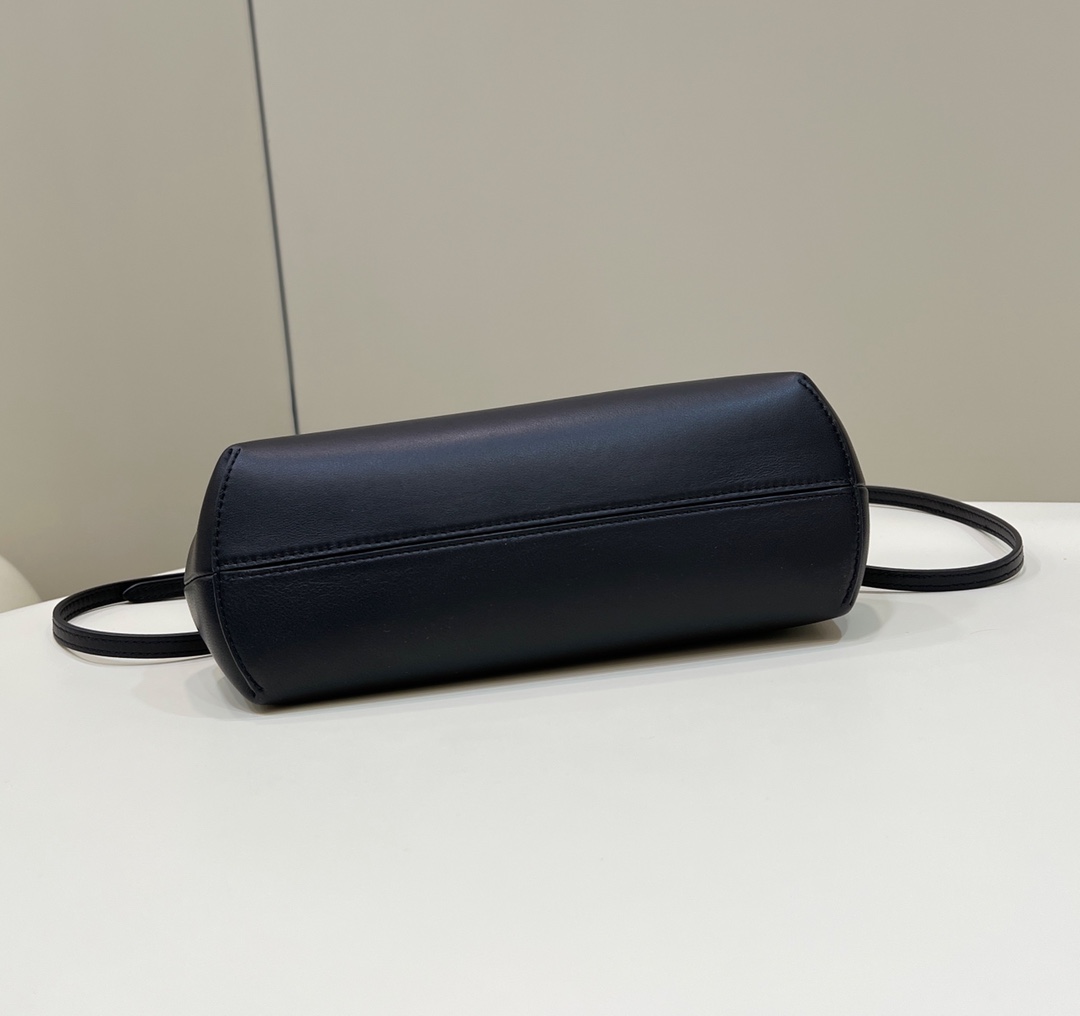 TÚI XÁCH NỮ FENDI 80018m