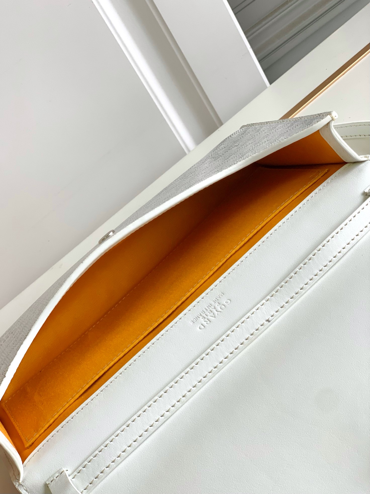 Goyard Monte-Carlo 8812 (white)