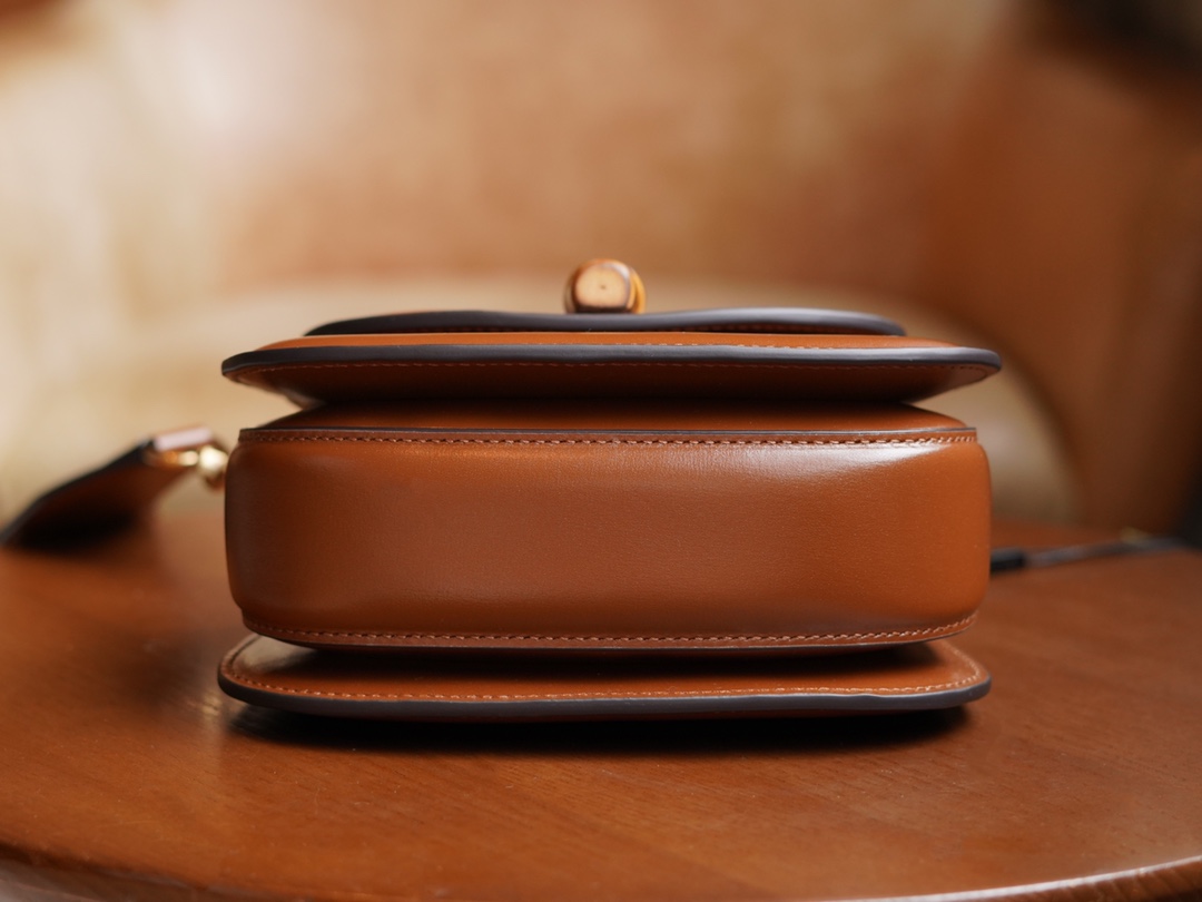 T&uacute;i X&aacute;ch Nữ Gucci Bamboo 1947 686864 M&agrave;u N&acirc;u