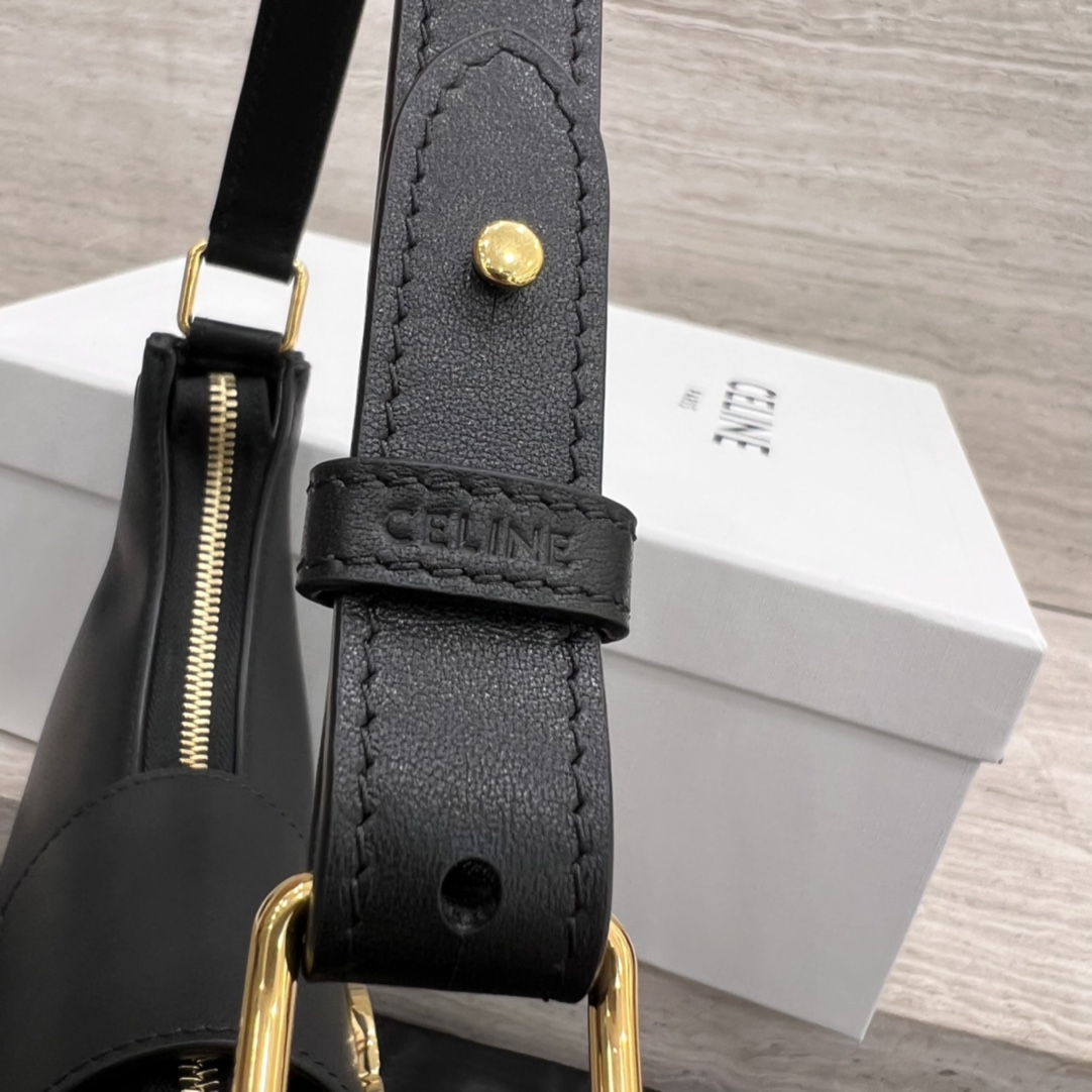 T&uacute;i X&aacute;ch Celine AVA Triomphe 114493 M&agrave;u Đen