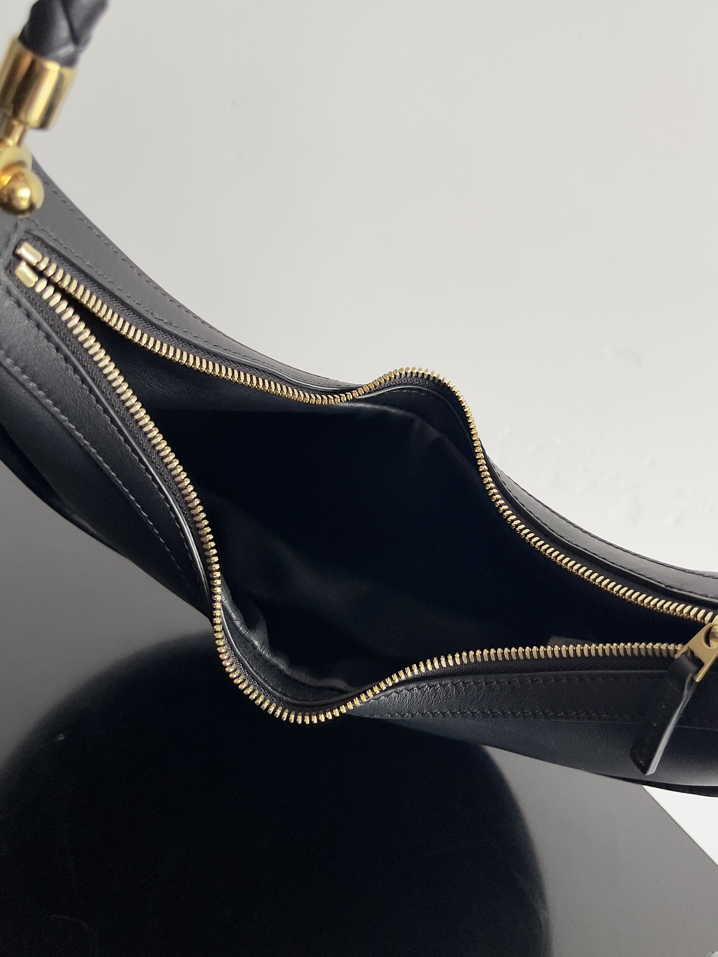 Túi Xách Nữ Bottega Veneta 794902 Màu Đen
