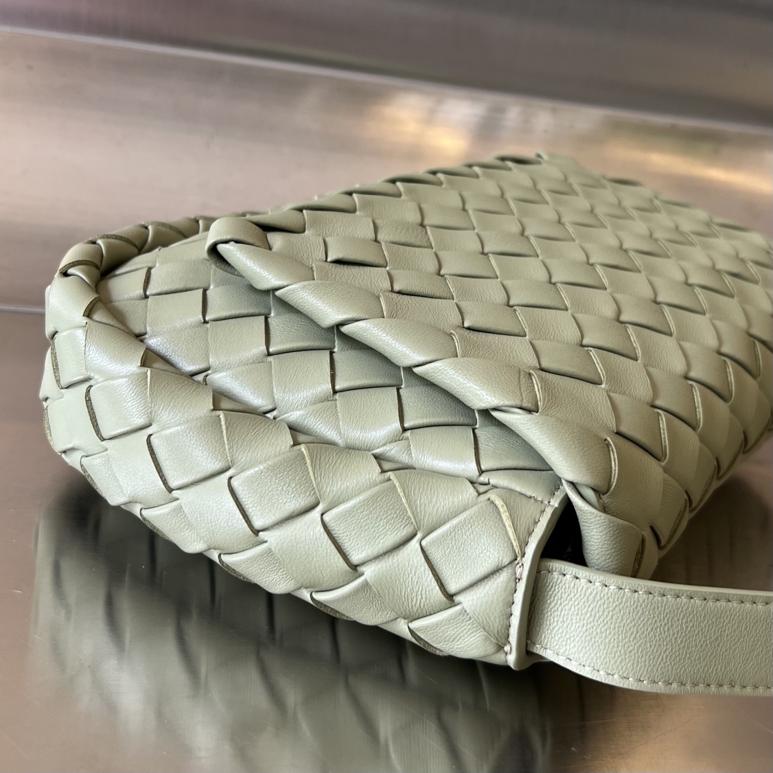 Túi xách nữ bottega veneta màu rêu 755659