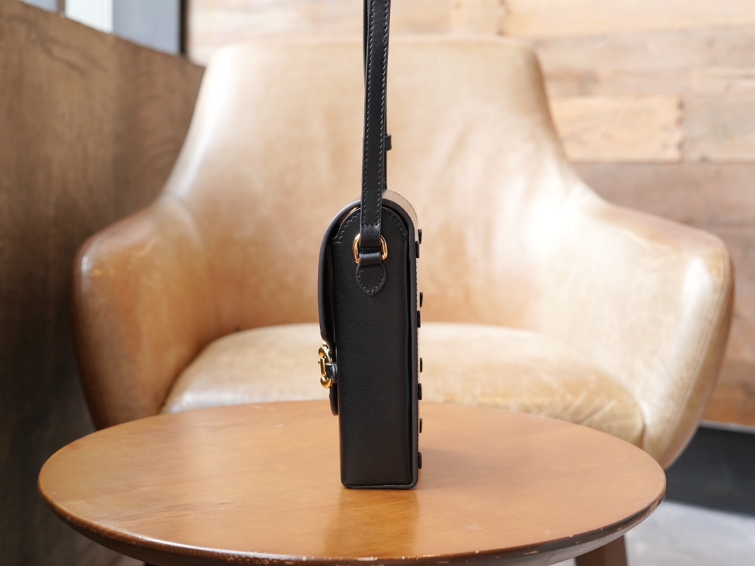 Túi Mini sac Gucci 1955 détail Mors  625615 Màu Đen