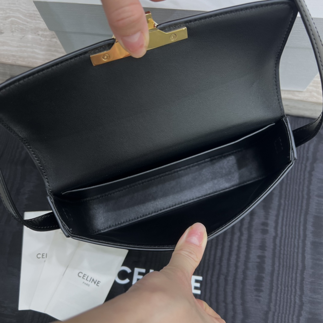 T&uacute;i X&aacute;ch Celine Nữ Claude 194143 M&agrave;u Đen 
