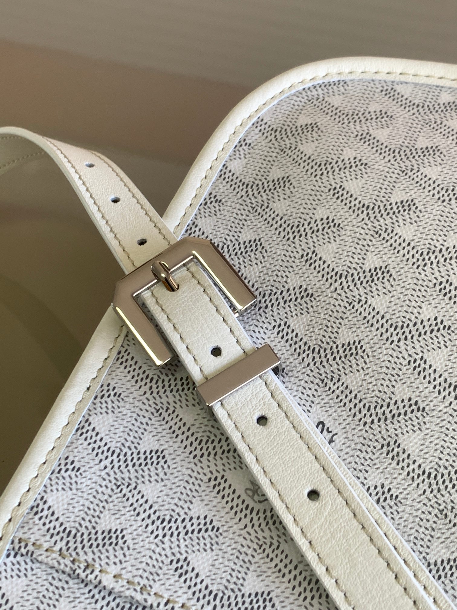 T&uacute;i X&aacute;ch Nam Goyard Belvedere 8023 M&agrave;u Trắng 
