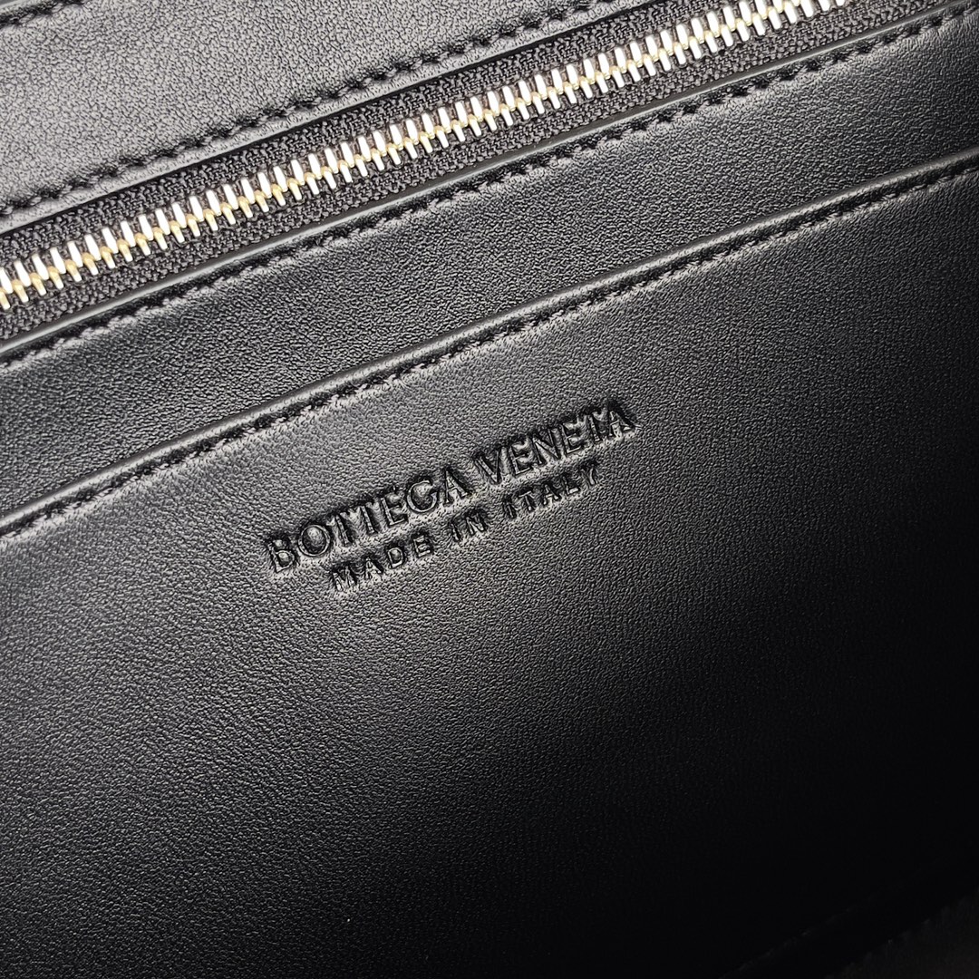 Túi xách nữ bottega veneta màu đen 754990