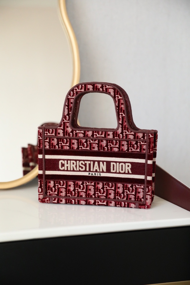 Túi DIOR CD BOOK TOTE Màu Đỏ