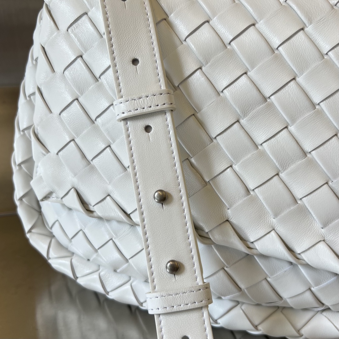 Túi xách nữ bottega veneta màu trắng 755659