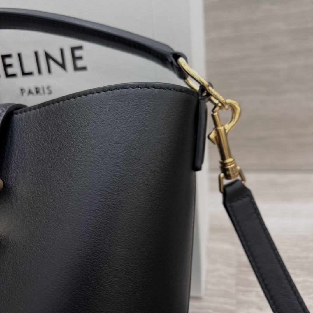 Túi Xách Nữ Celine Louise 119173 Màu Đen