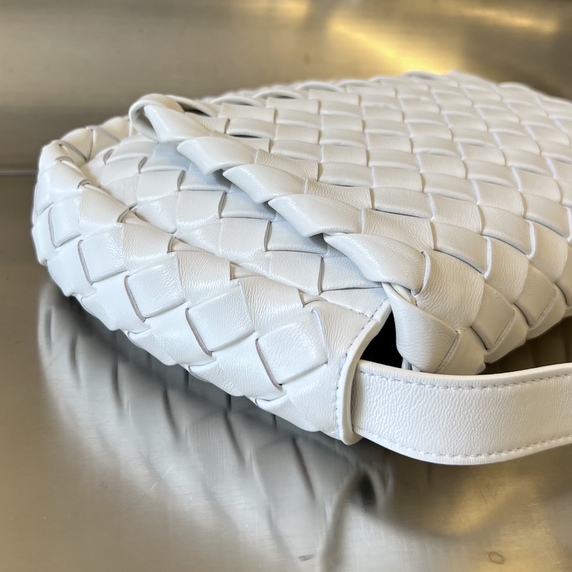 Túi xách nữ bottega veneta màu trắng 755659