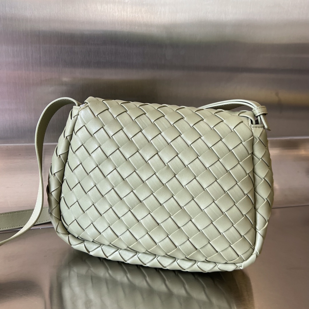 Túi xách nữ bottega veneta màu rêu 755659