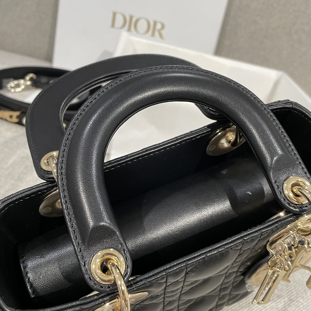 T&uacute;i X&aacute;ch tay Lady Dior Nữ M&agrave;u Đen