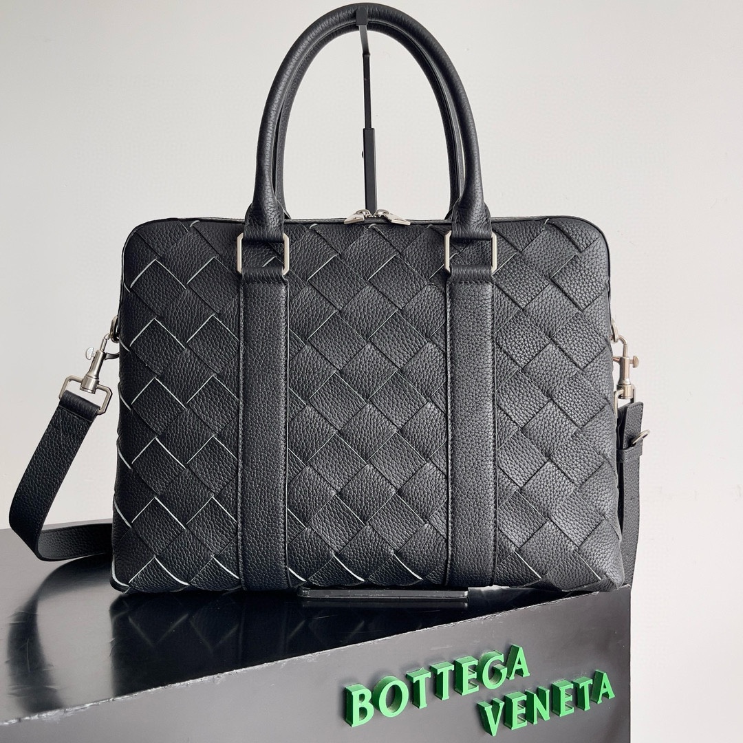 Túi xách nữ bottega veneta màu đen 799765