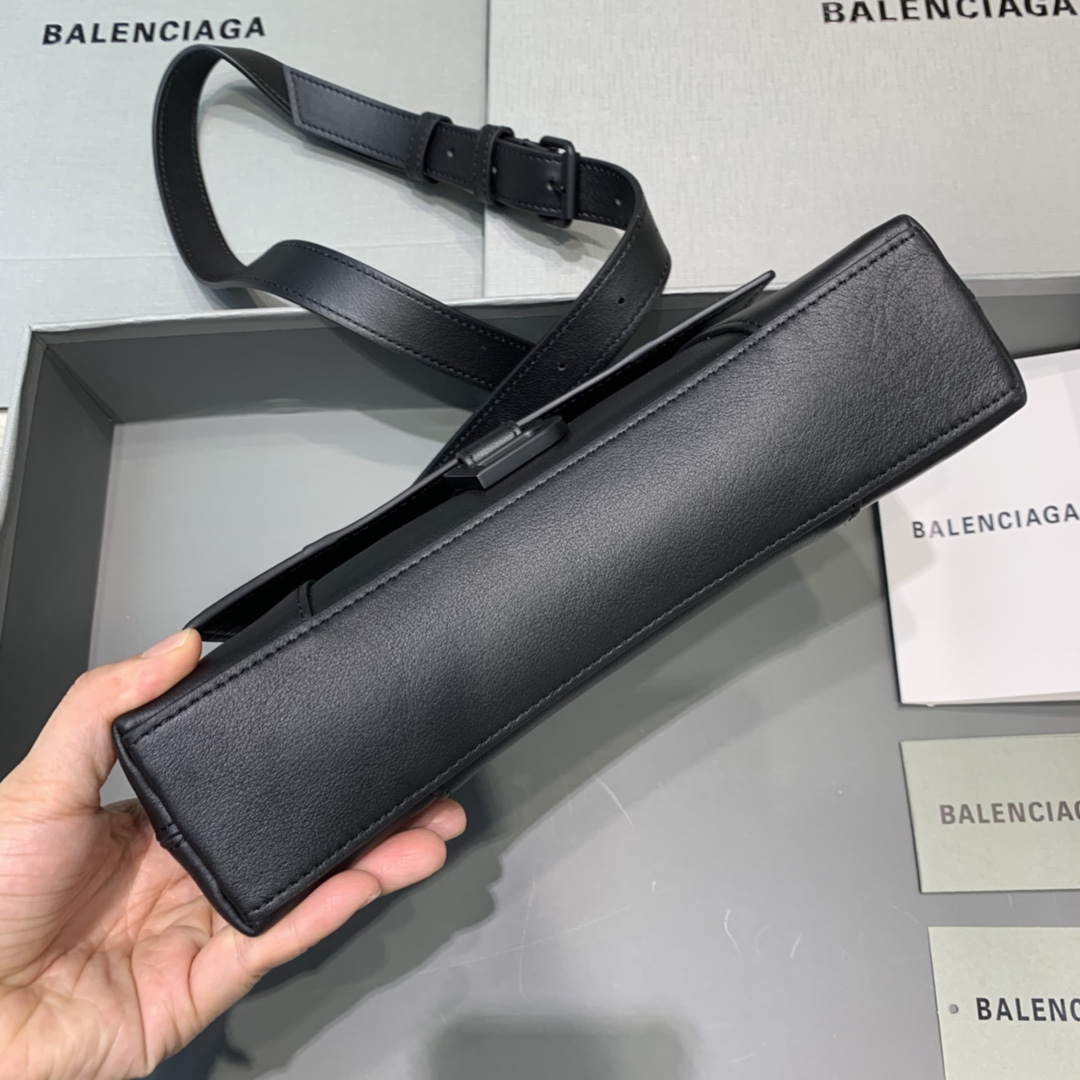Túi xách nữ BALENCIAGA màu đen 180609