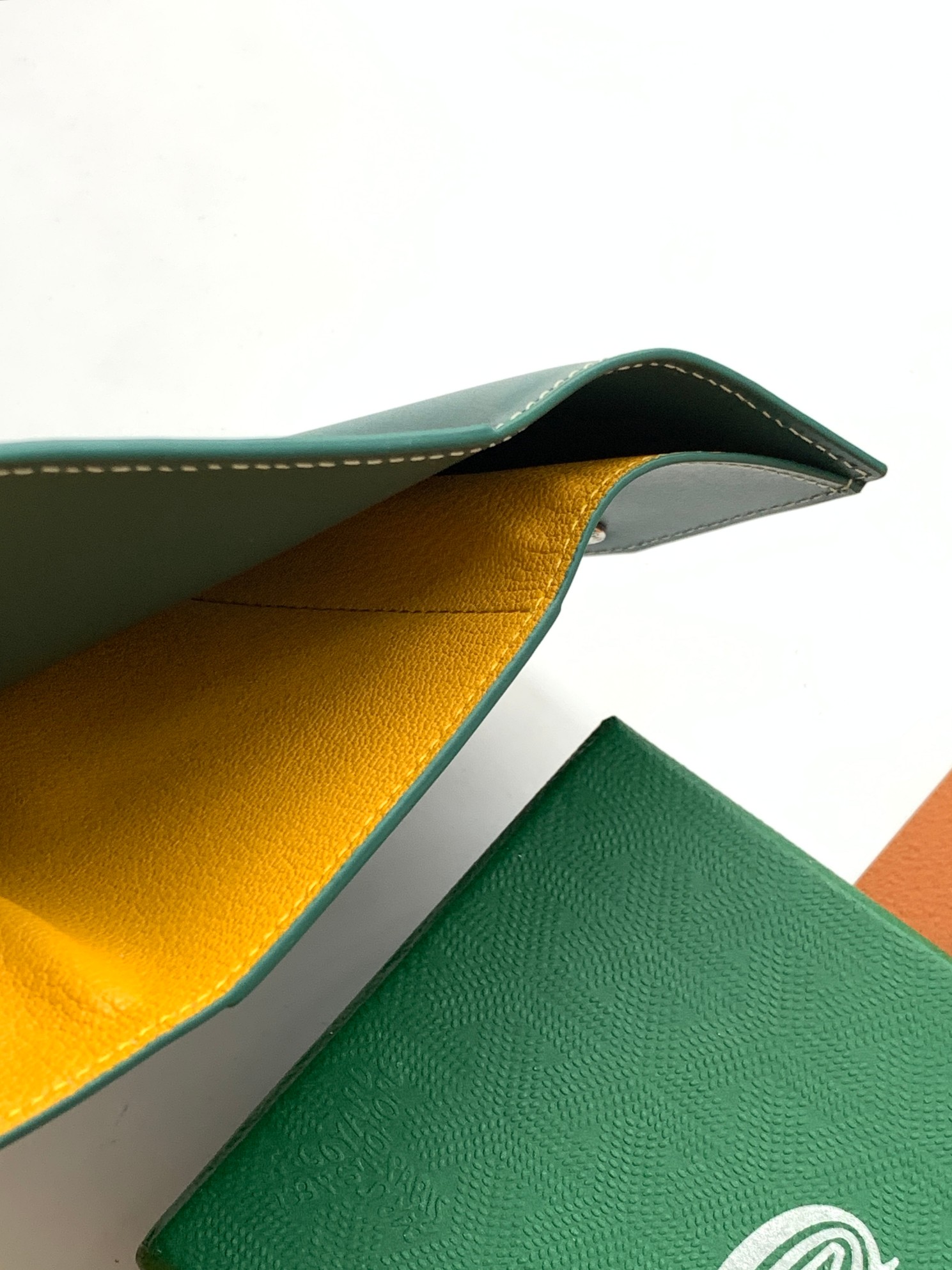 V&iacute; Goyard Saint Gabriel 8513 M&agrave;u Xanh L&aacute; 