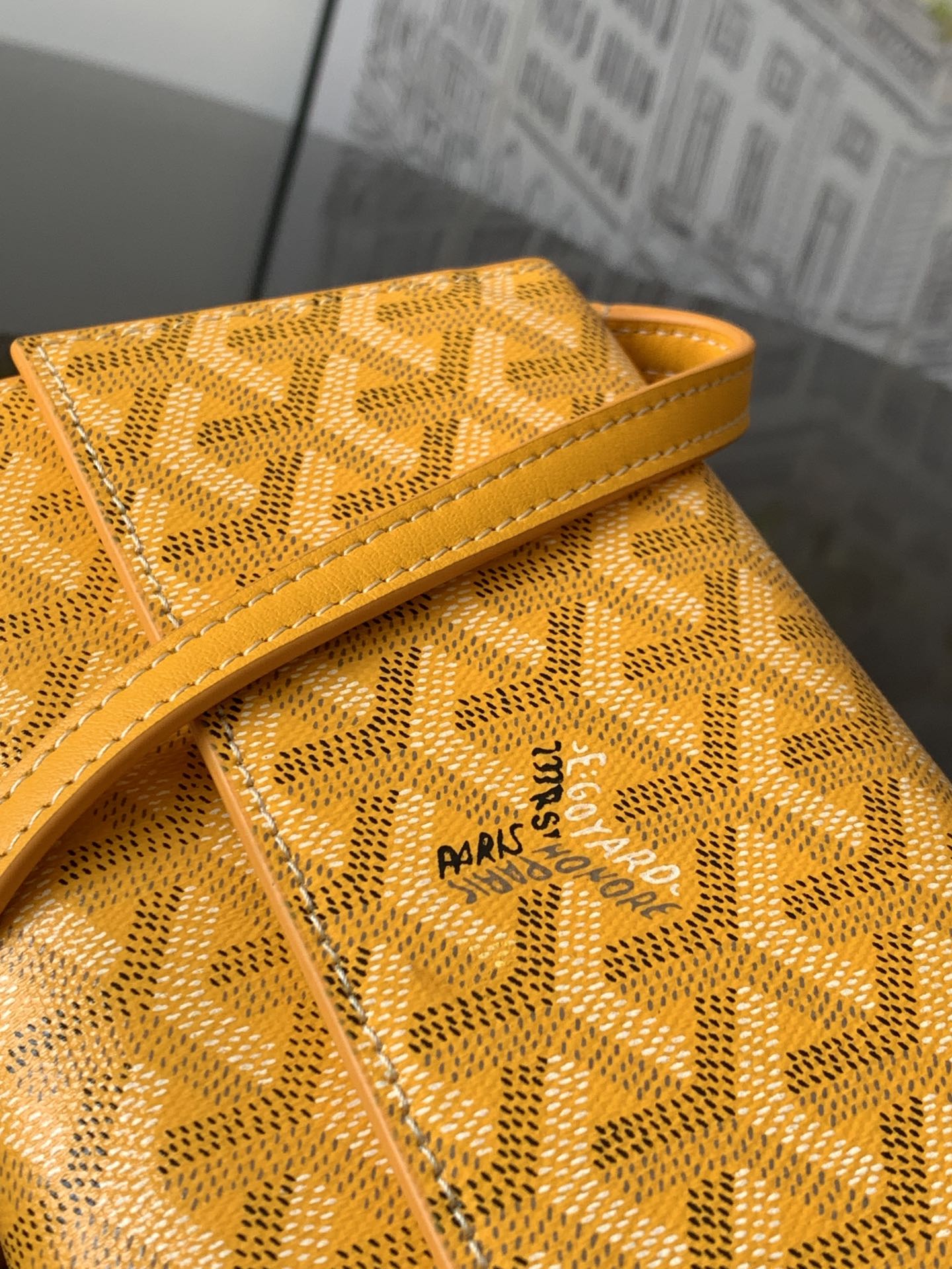 Goyard Varenne M8118 (yellow)