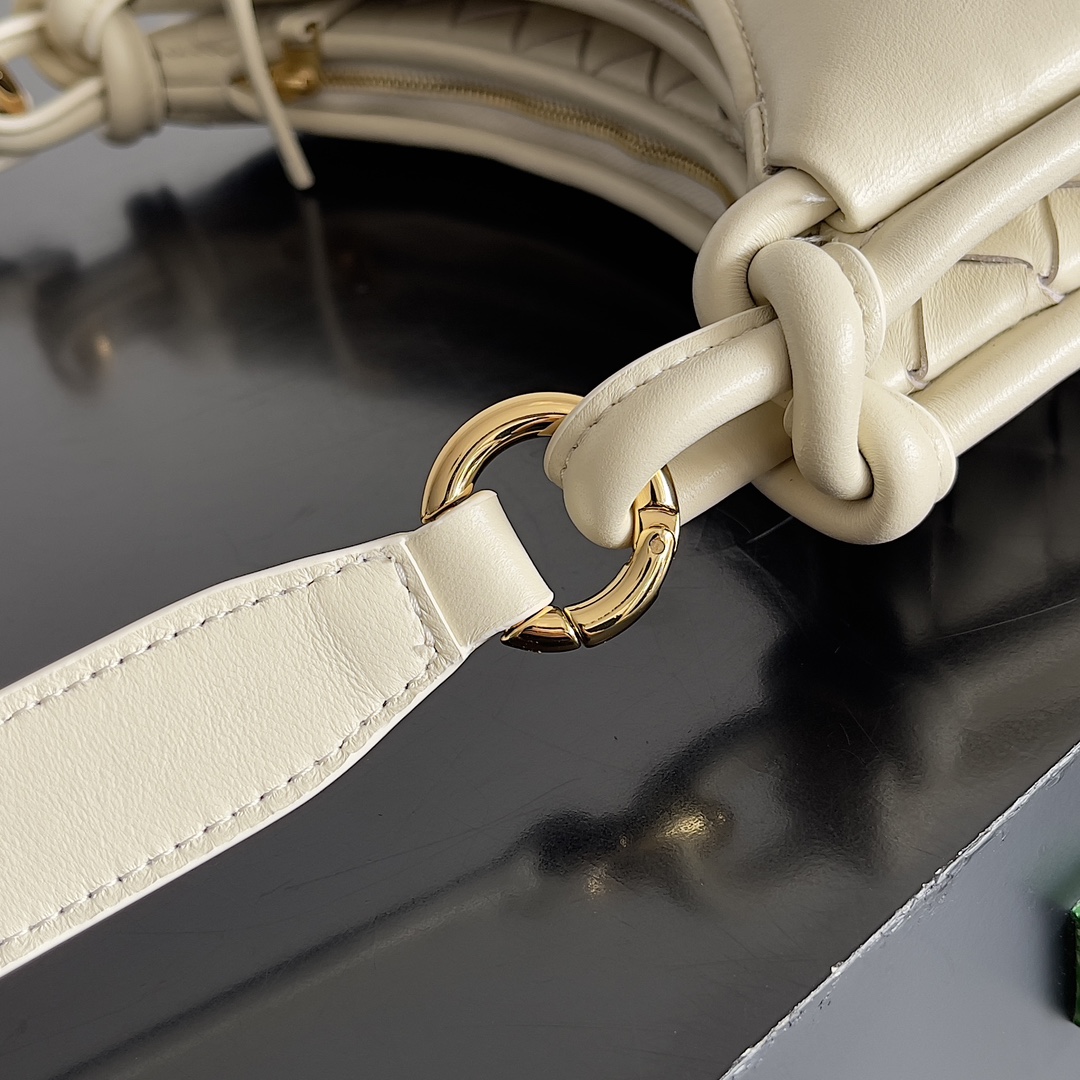 Túi xách nữ bottega veneta màu be 796638