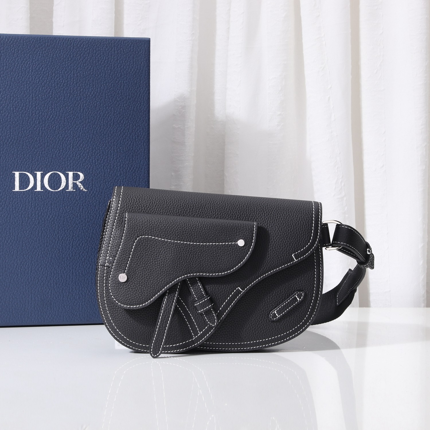 Túi Xách Nam Dior Oblique Màu Đen  80015