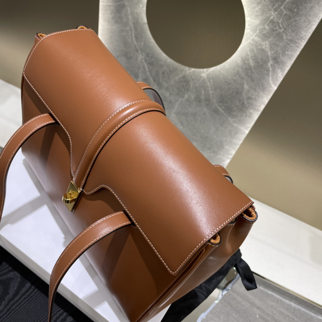 T&uacute;i X&aacute;ch Celine Soft 16 195543 M&agrave;u N&acirc;u 