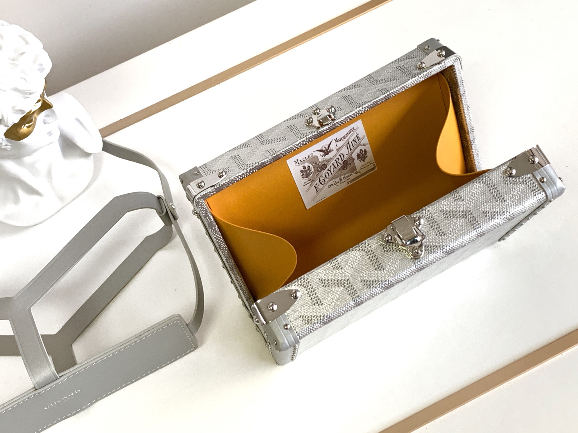 Goyard Minaudière 8210 (grey)