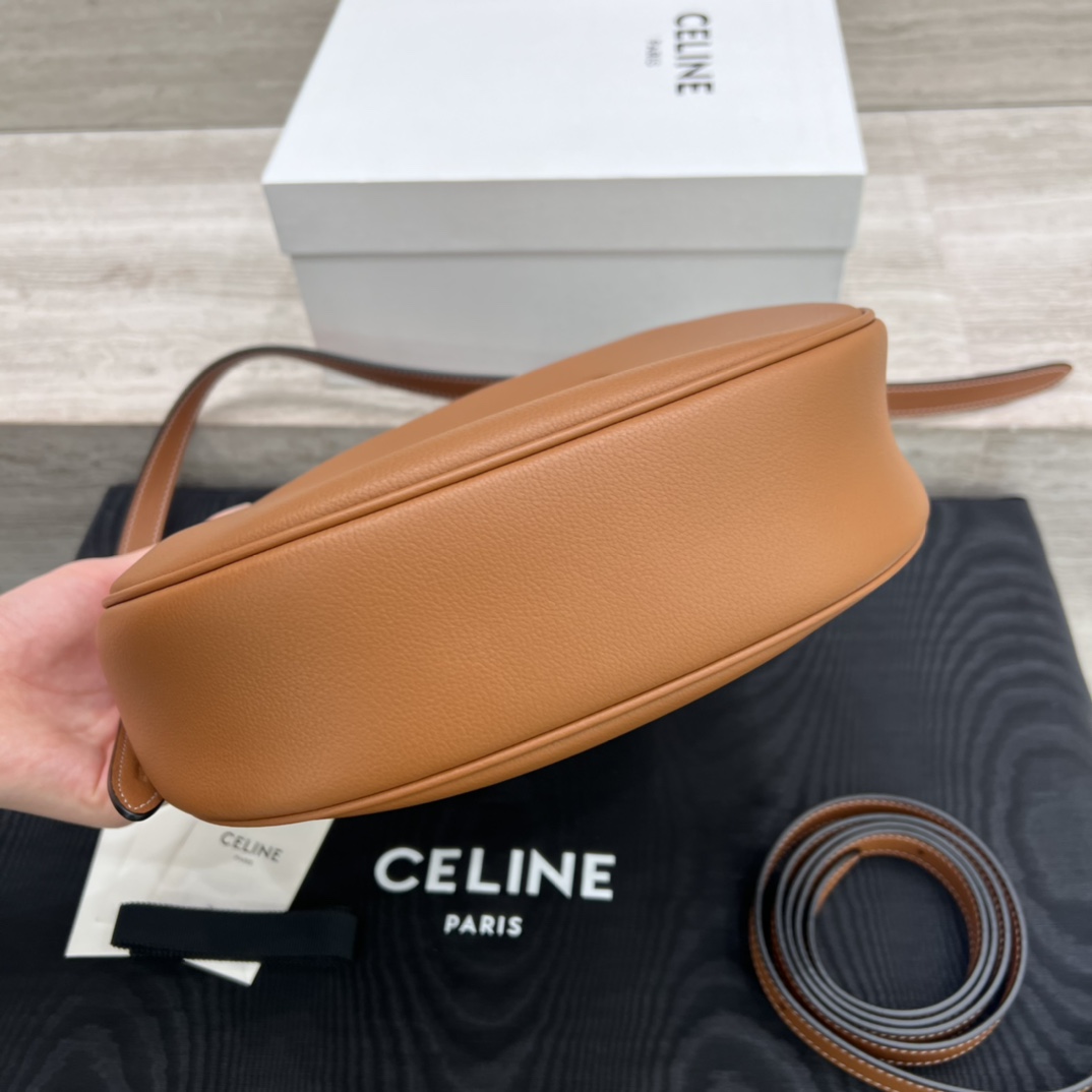 T&uacute;i X&aacute;ch Celine Heloise Triomphe 117253 M&agrave;u N&acirc;u 