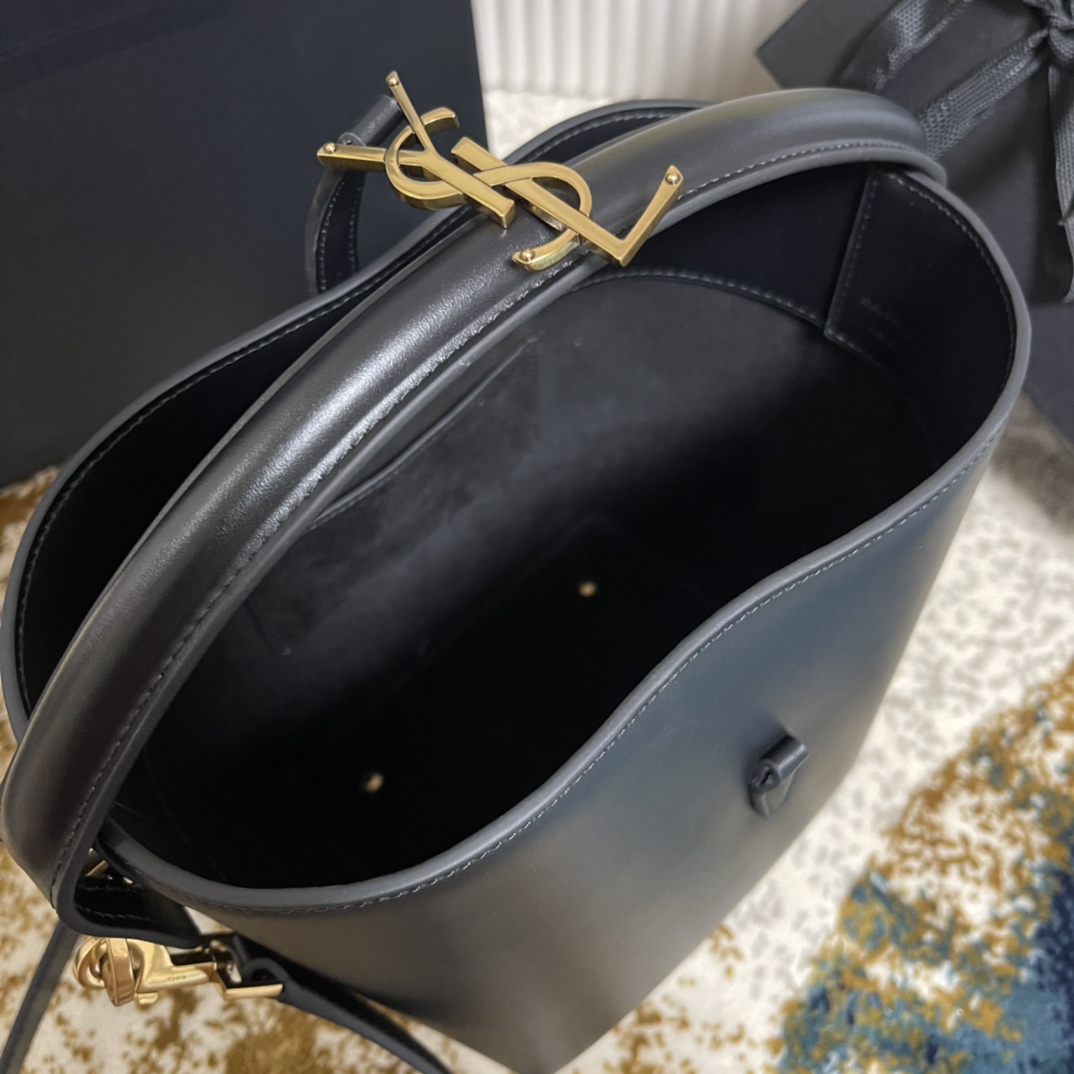 YSL LE37 749036 (Black)