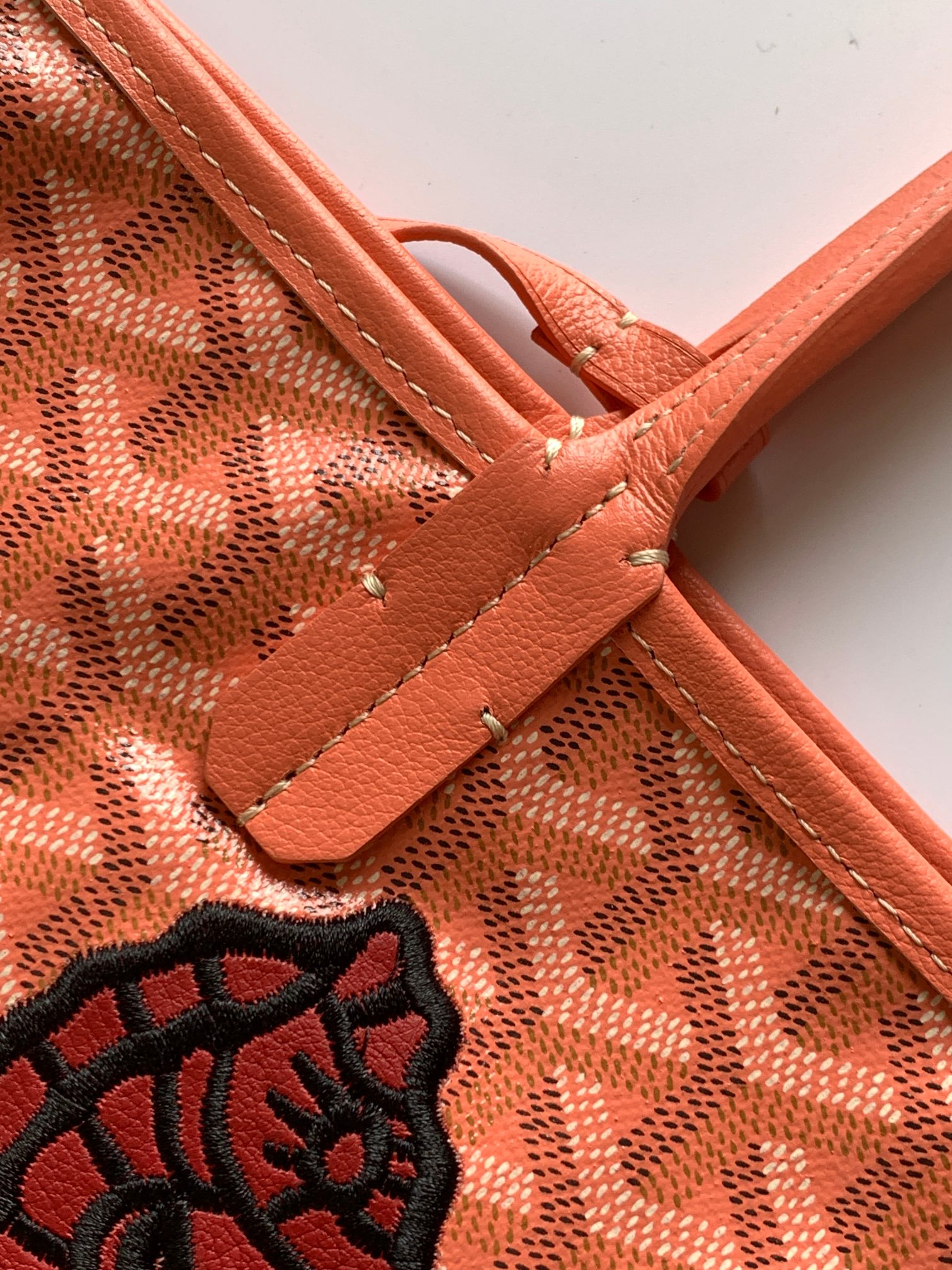 Goyard ANJOR  8017 (orange)