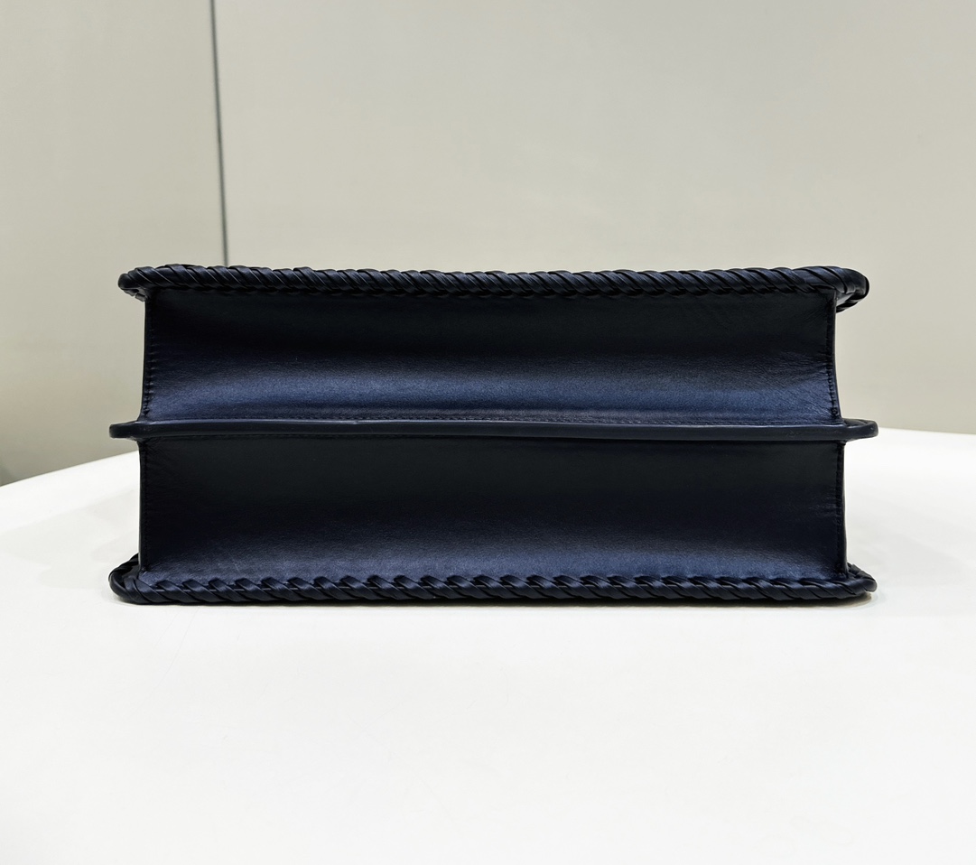 TÚI XÁCH FENDI 80138