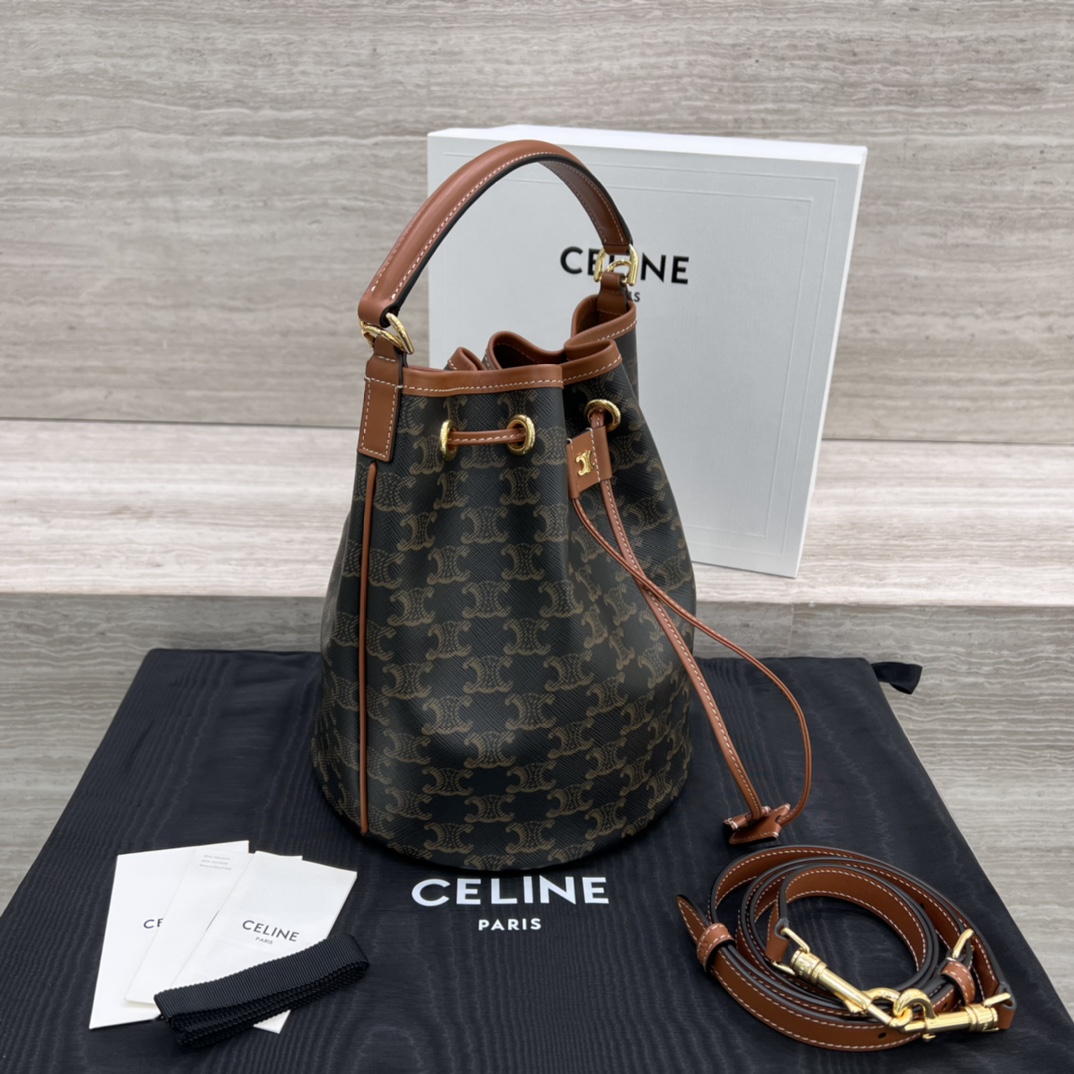 T&uacute;i X&aacute;ch Nữ Celine Clara 116882 Logo Celine 