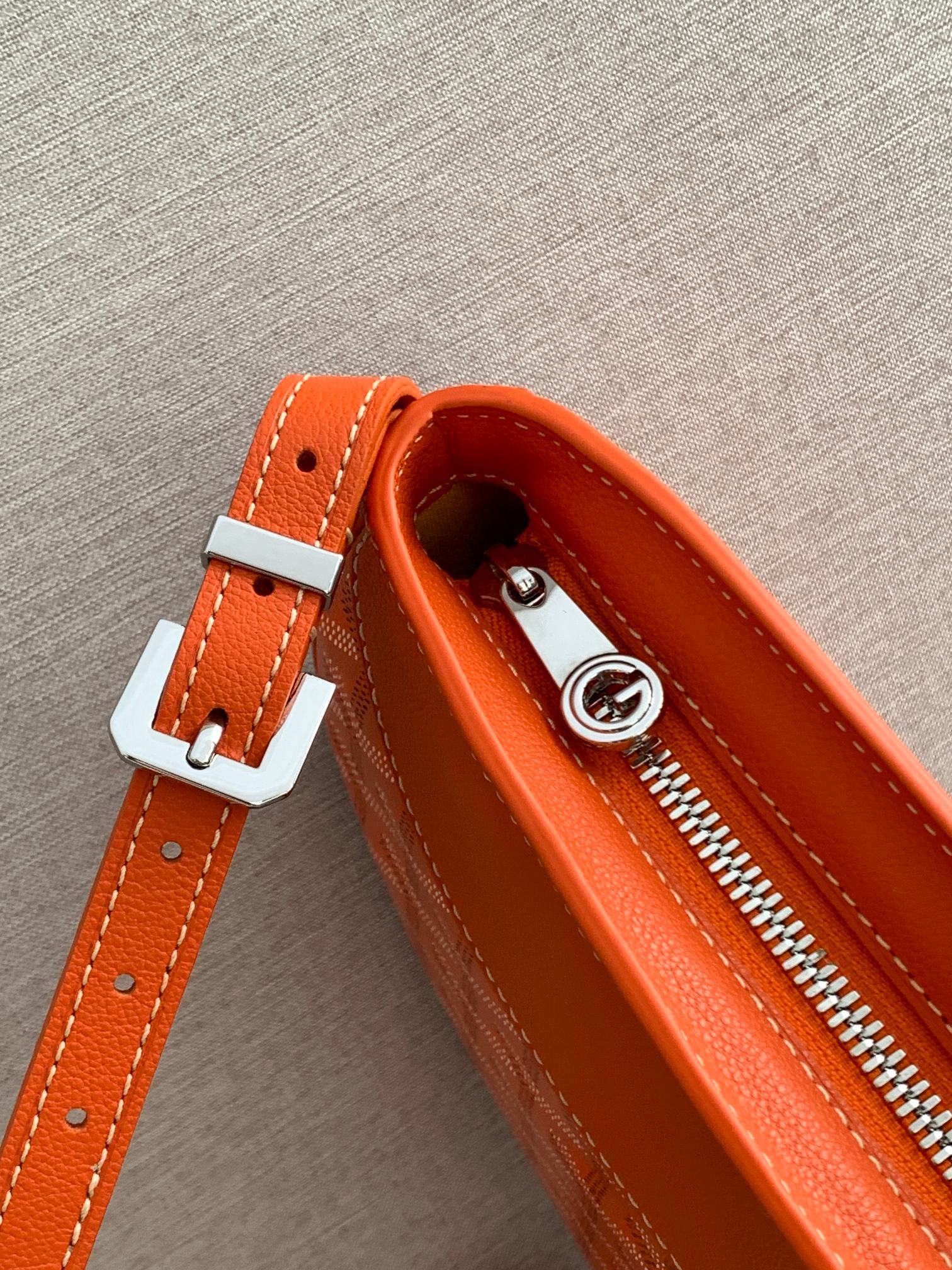 GOYARDINE 8219 (orange)