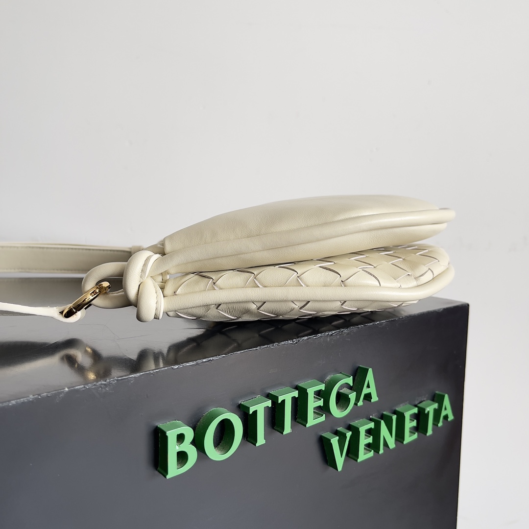 Túi xách nữ bottega veneta màu be 796638
